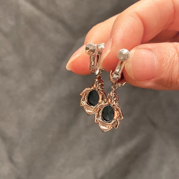 A Set of Absolutely Stunning Simulated Diamond & Sapphire Necklace & Earrings - Picture 13 of 15